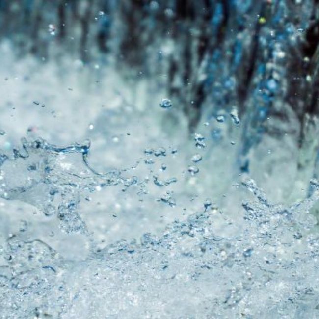 Distribuidores de agua natural mineral